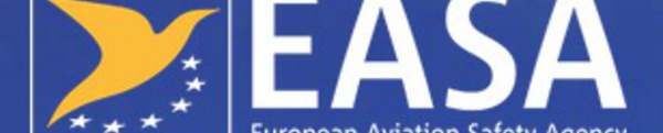 L'EASA recommande la présence permanente d'au moins 2 personnes dans le cockpit