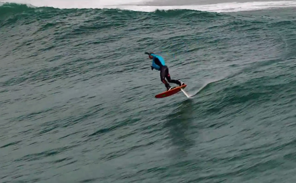 Air New Zeland : un nouveau film de sécurité qui surfe sur le haut de la vague !