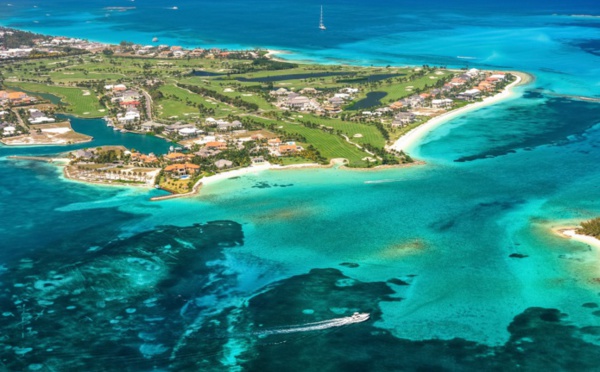 Les Bahamas ont accueilli 1210 navires de croisière en 2023. Le port de Nassau dispose de six quais rénovés - Crédit photo : Bahamas Ministry of Tourism, Investments &amp; Aviation.
