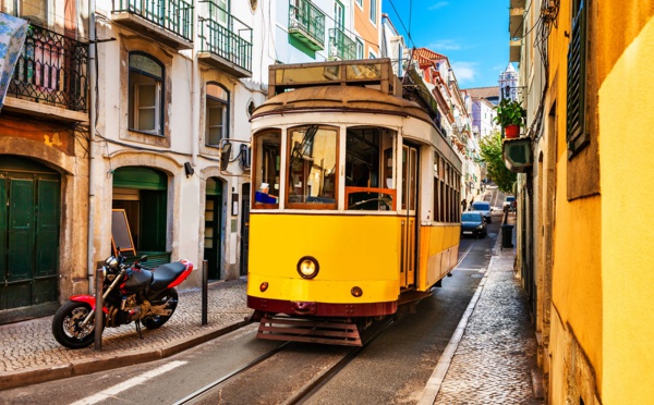 Intarissables, ces flux qui font le bonheur des compagnies aériennes desservant Lisbonne et Porto -un peu moins Faro-, sont tels qu’ils leur assurent quelque 60% de leurs passagers - Depositphotos.com Auteur Smallredgirl