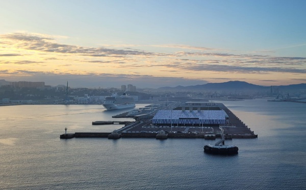 L'OT de Marseille participe à une étude de santé publique, qui doit permettre de mesurer l'impact de l'ensemble des pollutions générées par les activités portuaires - Photo AB