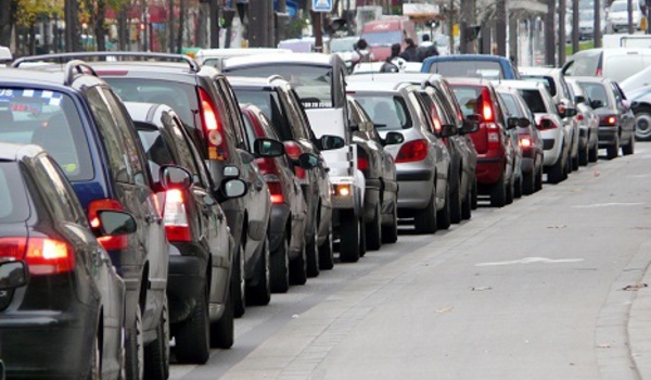 Grève des taxis : Paris bloqué et les accès à plusieurs aéroports très compliqués