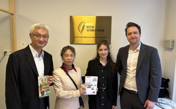 De gauche à droite : Arthur Hsieh (directeur Taipei Tourisme Administration en Allemagne), Wu Chieh-Ping (directrice Taïwan Tourism Administration), Léa Izarra Ménoret (chargée de compte Taïwan à Paris) et Thomas Renault (directeur général Aviareps France) ©David Savary