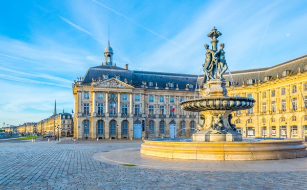 Bordeaux City Tours mise sur le biocarburant (HVO) - Photo : Depositphotos.com