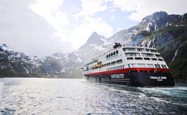 Le MS Trollfjord est l'un des deux bateaux dédiés aux croisières Signature - Photo : Hurtigruten