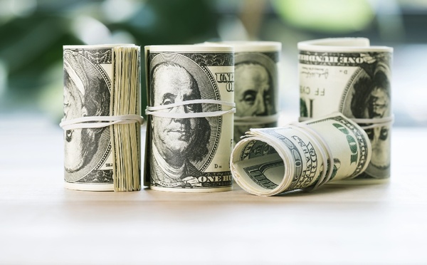 Devises : la défiance vis-à-vis du dollar reste marquée ! - Depositphotos.com VadimVasenin Auteur VadimVasenin