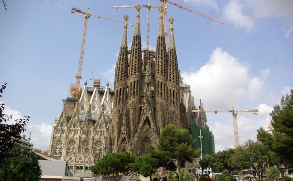 Sagrada Familia, Parc Güell : Barcelone, ville d’art et d’architecture