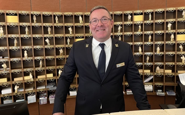 Portrait : Maxime Nerkowski, chef concierge au Carlton Cannes [ABO]
