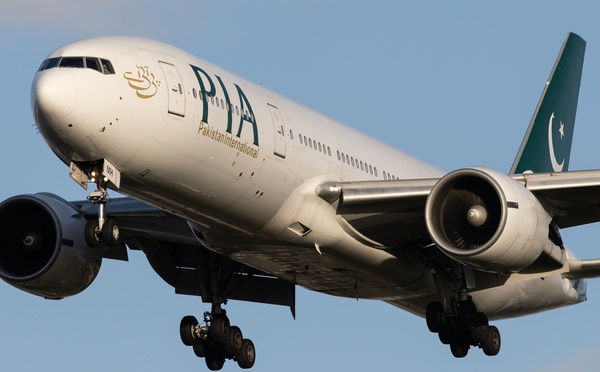 Pakistan International Airlines revient à Paris et l'annonce d'une curieuse manière