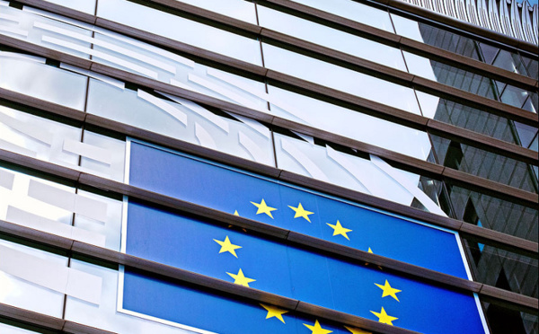 Europe : la Commission adopte une nouvelle stratégie pour le transport aérien