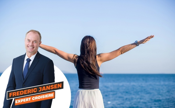 Le professeur de yoga, permanent ou à bord pendant les croisières thématiques, est de plus en plus recherché par les compagnies - DepositPhotos.com, d.travnikov