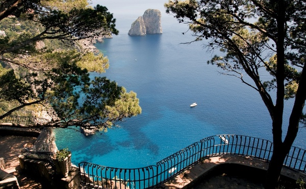 Nichée au cœur d’Anacapri Jumeirah Capri Palace entame une nouvelle ère - Depostiphotos @miropink