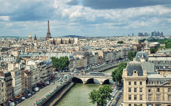 L’Institut Paris Region publie un Carnet Pratique dédié au tourisme fluvial - Depositphotos @fazon1