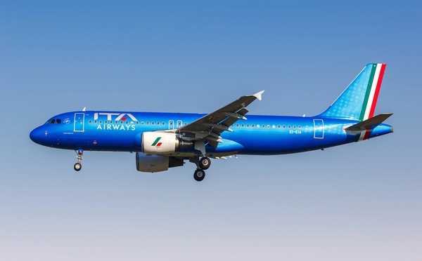 ITA Airways présente son nouveau salon à Milan Linate - Photo : Depositphotos.com @Boarding2Now 
