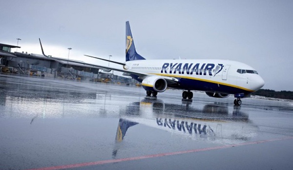 Ryanair double ses bénéfices au 3e trimestre 2015/2016