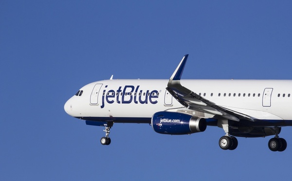 Blue Sky : JetBlue et United unissent leurs programmes - Photo : Depositphotos.com @kunertus 