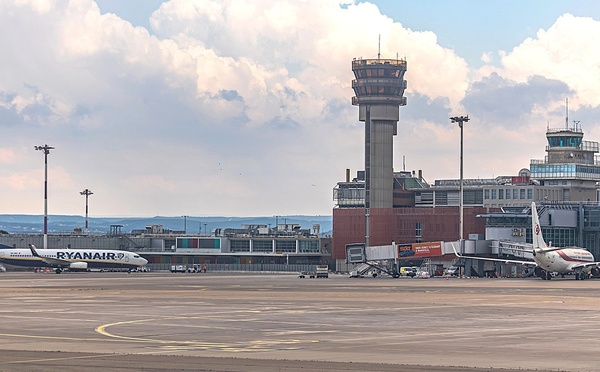 Découvrez les prévisions de la DGAC pour la grève des contrôleurs aériens du 4 juillet 2025 - Depositphotos @frederiquewacquier