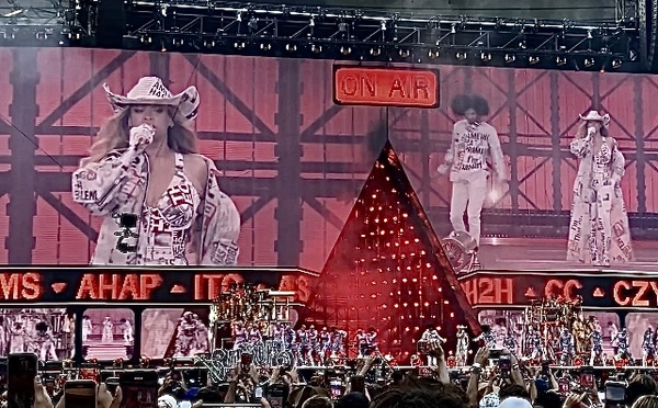 Les trois concerts de Beyoncé à Paris ont contribué à remplir les hôtels en juin. (c)T.Beaurepère