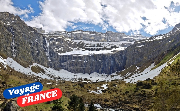 Le cirque de Gavarnie : un décor de montagne impressionnant, presque irréel - Depositphotos.com, sasha64f