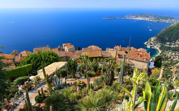 Eze, une destination iconique sur la Côte d'Azur (@Deposit Photos)