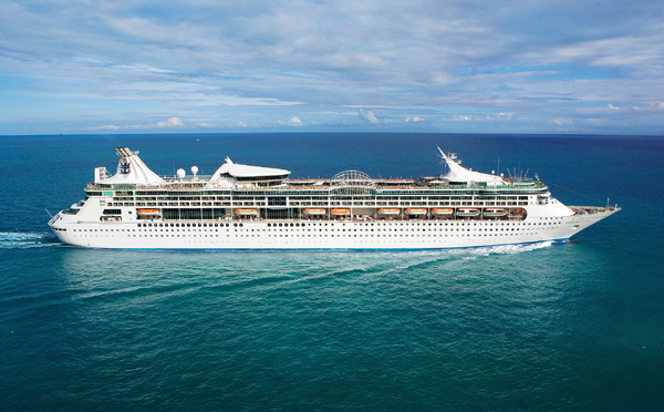 Conformément aux règles maritimes, l’équipage de l'Enchantment of The Seas a lancé un canot de sauvetage pour récupérer les passagers @RCCL
