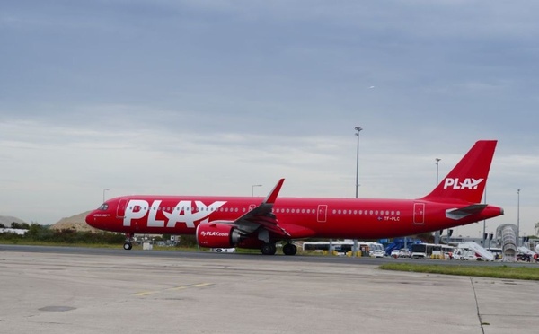 Un Airbus de la compagnie PLAY à Roissy CDG - Photo : C.Hardin