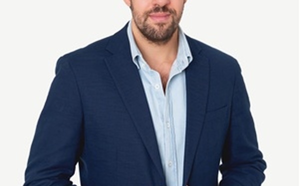 Depuis 2017, Léo Vannier, fils du fondateur, joue un rôle central dans la transformation de La Mère Poulard - Photo La Mère Poulard