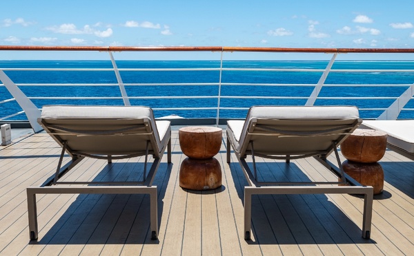 Croisières de luxe : le haut de gamme prend le large ! [ABO]