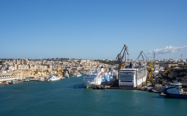 Le MSC Magnifica est entré en cale sèche