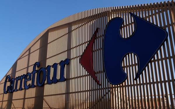 Carrefour Voyages partenaire de la Fondation "Je pars tu pars il part"