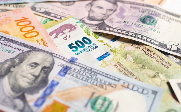 Taux de change : un marché calme en surface, mais des mouvements techniques à surveiller [ABO]