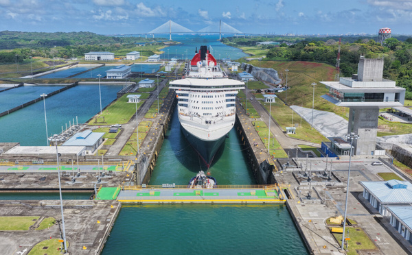Queen Mary 2 : une première historique dans le canal de Panama