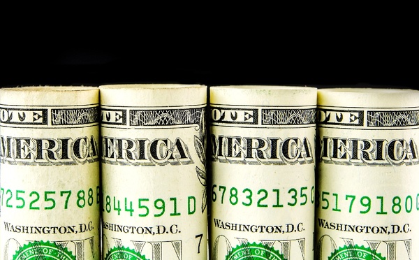 Défiance du dollar : sommes-nous entrés dans une nouvelle phase monétaire ? [ABO]