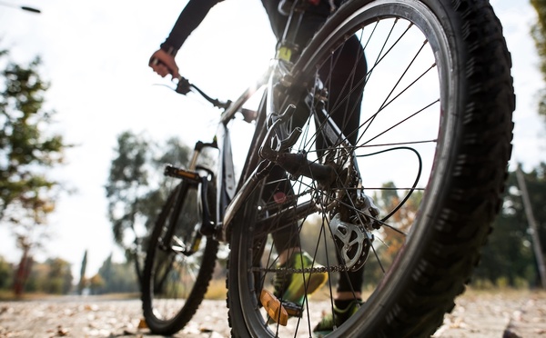 Lokki lance une carte interactive pour démocratiser les micro-aventures à vélo