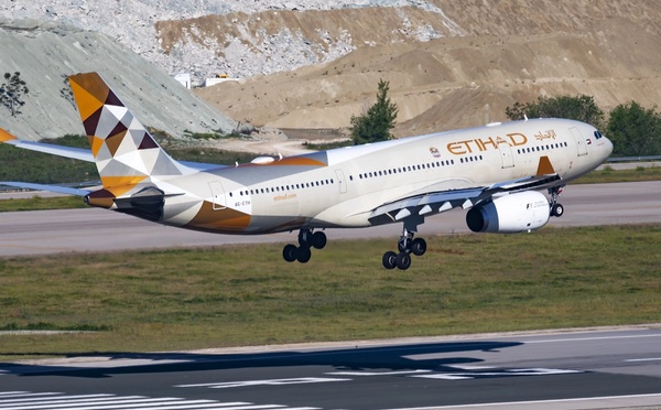 Guerre dans le Golfe : des vols Abou Dabi-Paris de nouveau ouverts à la vente