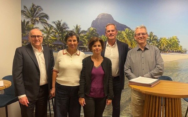 Le SETO signe une charte de partenariat avec Air Austral