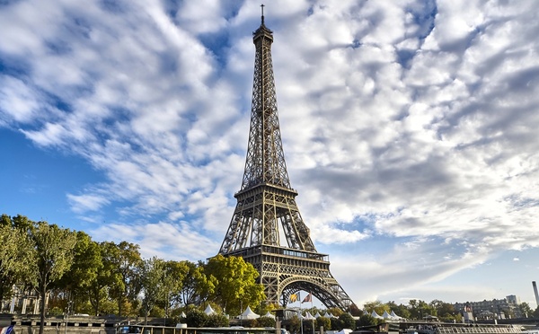 La tour Eiffel impose la réservation en ligne pour les groupes dès septembre 2026