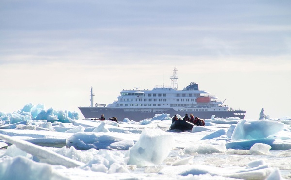 Le Hondius (Oceanwide Expeditions) autorisé à reprendre ses croisières