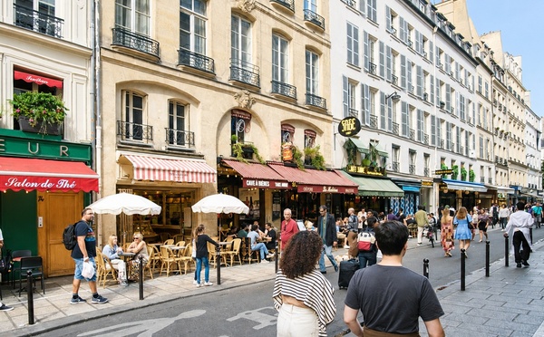 Agences de voyages et commerces : quelles sont les villes les plus dynamiques ? [ABO]