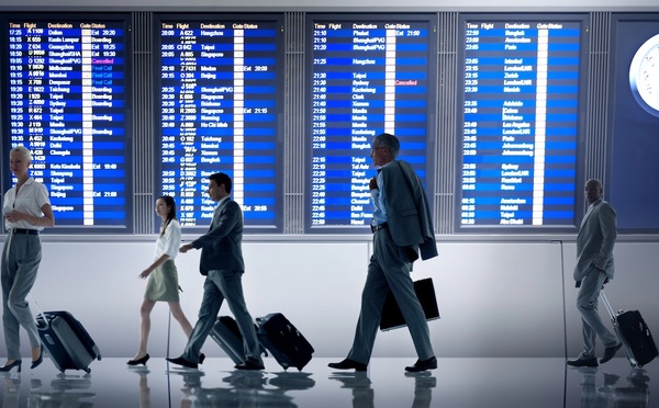 Déplacements professionnels : les moins de 35 ans voyagent davantage que leurs aînés