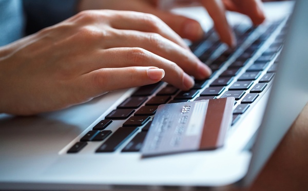 TourCom renforce ses solutions de paiement pour les agences de voyages