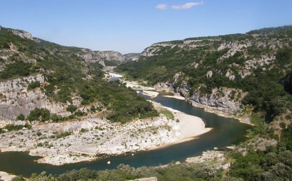 Tour de France - Les gorges du Gardon, secrets de garrigue