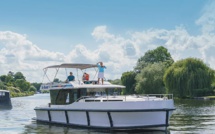 Le Boat estime contribuer à faire connaître un art de vivre aux antipodes du tourisme de masse. @Le Boat
