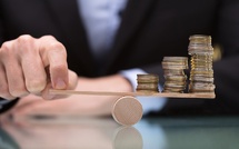Serge Papin : "Tant qu’il n’y a pas de visibilité, les chefs d'entreprise freinent embauches et investissements, ce qui impacte directement le pouvoir d’achat" - Depositphotos.com, AndreyPopov