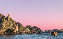 Explorez Oman : hôtels, activités et itinéraires authentiques avec Worldia !