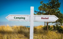 Infographie 2025 - L'évolution de la fréquentation des hébergements touristiques en coup d'œil