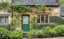 Gîtes de France : Sylvie Pellegrin nommée Chevalier dans l’Ordre national du Mérite