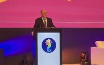 Congrès Selectour à Prague : Manuel Valls,  Nicolas de Tavernost et le Cardinal François Bustillo...