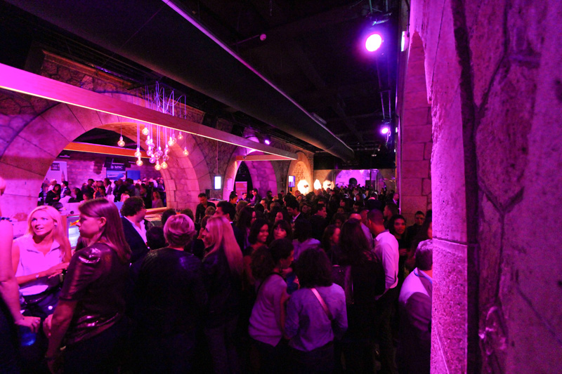 SHOWCASE-6904_800 SHOWCASE-6904_800